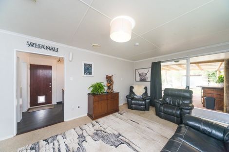 Photo of property in 16 Kowhai Street, Tokomaru, Palmerston North, 4474
