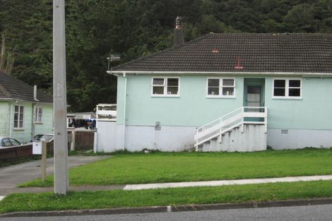 Photo of property in 27 Wilkie Crescent, Naenae, Lower Hutt, 5011