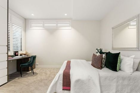Photo of property in 118 Straven Road, Fendalton, Christchurch, 8014