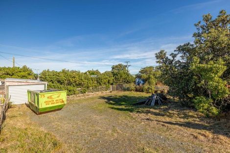 Photo of property in 37 Hillview Road, Birdlings Flat, Little River, 7591