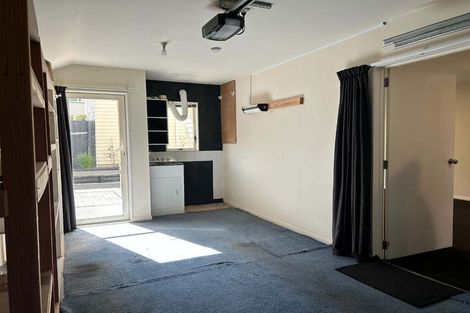 Photo of property in 33 Austin Street, Sydenham, Christchurch, 8023