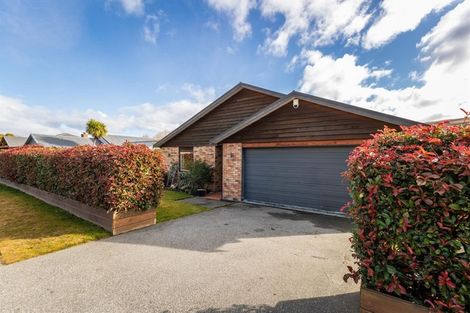 Photo of property in 17 Mavora Road, Lake Hayes, Queenstown, 9304