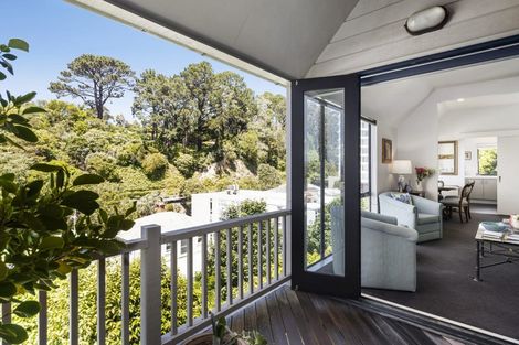 Photo of property in 18 Patanga Crescent, Thorndon, Wellington, 6011