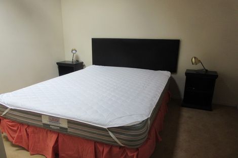 Photo of property in Metro Apartments, 13/220 Thorndon Quay, Pipitea, Wellington, 6011