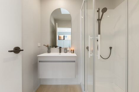 Photo of property in 247 Shakespeare Street, Leamington, Cambridge, 3432