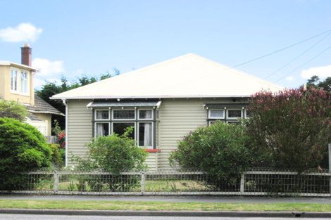 Photo of property in 25 Wiggins Street, Sumner, Christchurch, 8081
