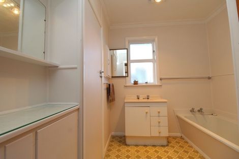 Photo of property in 249 Cambridge Street, Levin, 5510