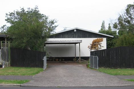 Photo of property in 21 Cyril Crescent, West Harbour, Auckland, 0618