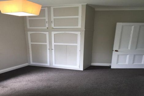 Photo of property in 17 Portland Crescent, Thorndon, Wellington, 6011