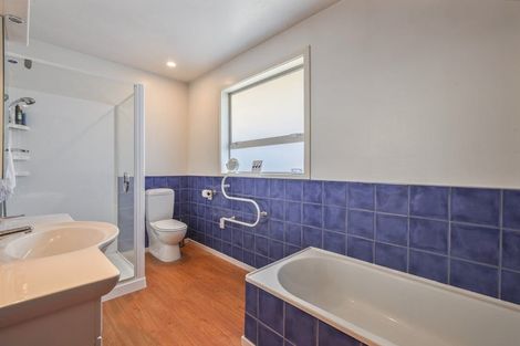 Photo of property in 3 Rachel Place, Avonhead, Christchurch, 8042