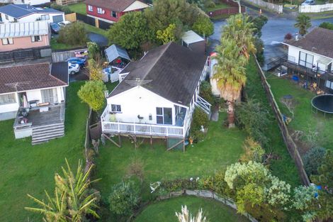 Photo of property in 20 Rukumoana Place, Clendon Park, Auckland, 2103