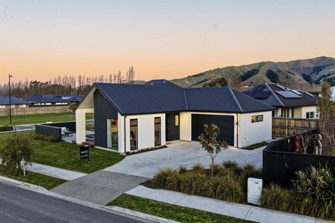 Photo of property in 32 Nikau Drive, Redwoodtown, Blenheim, 7201