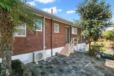 Photo of property in 18b Catton Crescent, Mount Roskill, Auckland, 1041