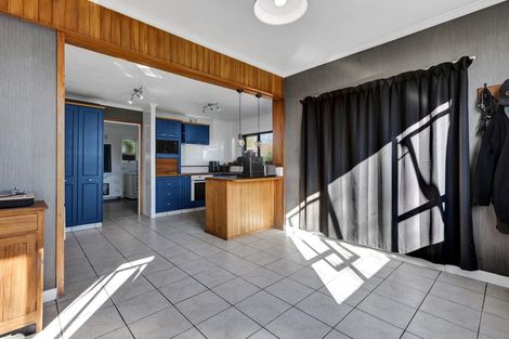 Photo of property in 143 Portia Street, Stratford, 4332