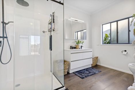 Photo of property in 32 Ashley Place, Papamoa Beach, Papamoa, 3118