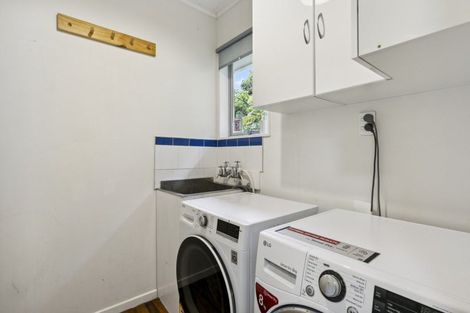 Photo of property in 85 Ruskin Road, Newlands, Wellington, 6037