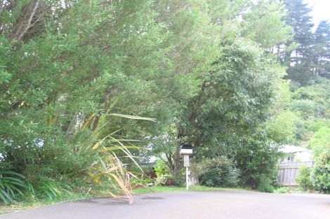Photo of property in 3 Bartlett Grove, Tawa, Wellington, 5028