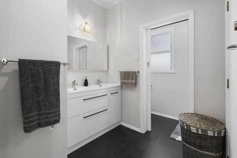 Photo of property in 240 Waughs Road, Bunnythorpe, Feilding, 4775