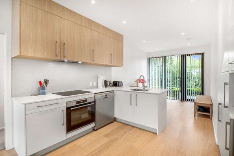 Photo of property in 2/445 Hibiscus Coast Highway, Orewa, 0931