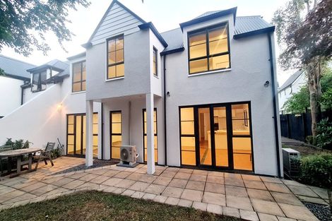 Photo of property in 10b Swanleigh Place, Ilam, Christchurch, 8041