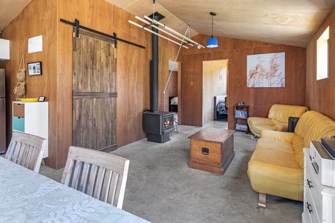 Photo of property in 241a Hailes Road, Whananaki, 0181