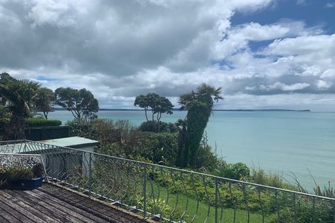 Photo of property in 12 Cliff Road, Torbay, Auckland, 0630