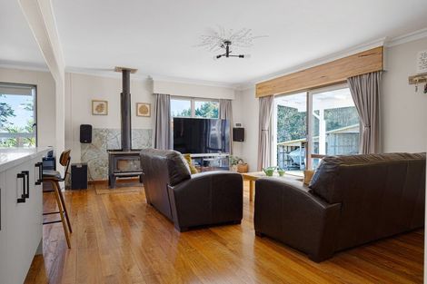 Photo of property in 1 Domain Road, Kawakawa, 0210