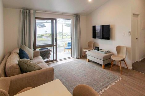 Photo of property in 451 Marine Parade, Napier South, Napier, 4110