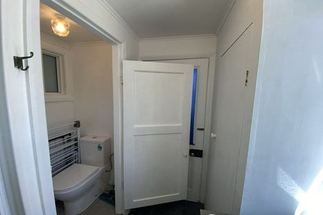 Photo of property in 18 Kauri Street, Eastbourne, Lower Hutt, 5013