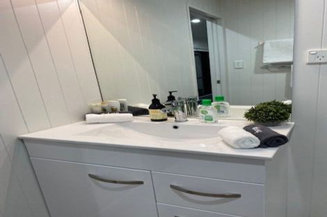 Photo of property in 261 Paparata Road, Bombay, 2675