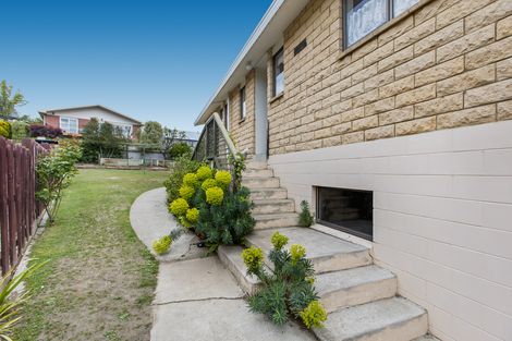 Photo of property in 2 Kamaka Crescent, Bridge Hill, Alexandra, 9320