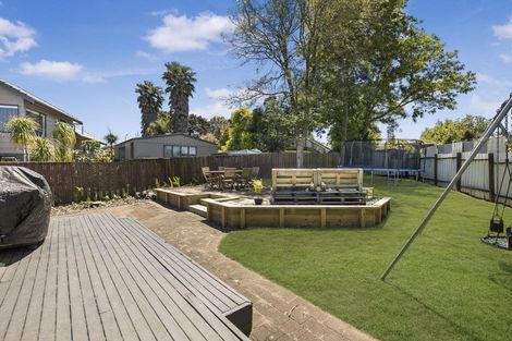 Photo of property in 2/11 Dalmahoy Place, Wattle Downs, Auckland, 2103