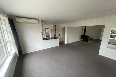Photo of property in 2 Ilfracombe Place, Burnside, Christchurch, 8053