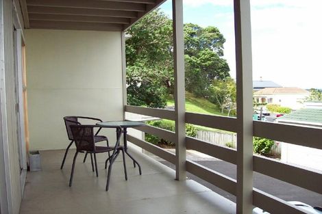 Photo of property in 2/66 Victoria Road, Devonport, Auckland, 0624