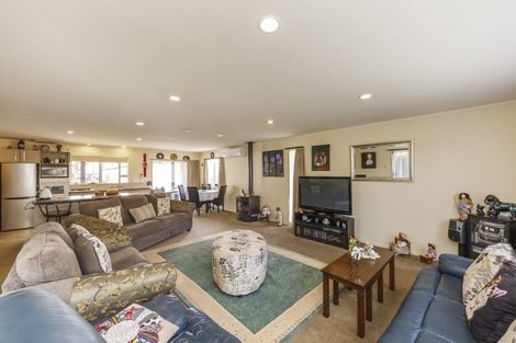 Photo of property in 12 Humphries Place, Awapuni, Palmerston North, 4412