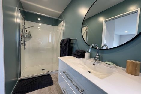 Photo of property in 192 Weston Road, St Albans, Christchurch, 8052