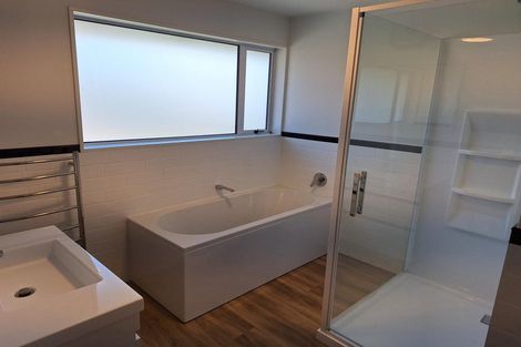 Photo of property in 19f Halswell Junction Road, Halswell, Christchurch, 8025