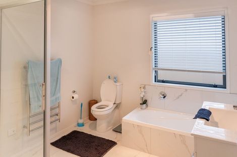 Photo of property in 130 Penetaka Heights, Pyes Pa, Tauranga, 3112