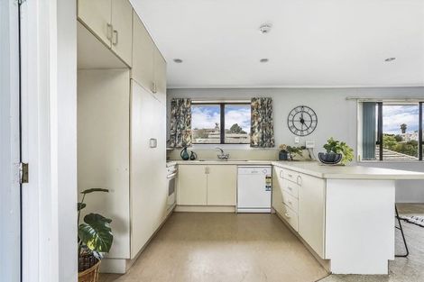 Photo of property in 2 Vista Terrace, Hillcrest, Hamilton, 3216