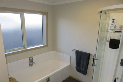 Photo of property in 11 Chesney Street, Heidelberg, Invercargill, 9812