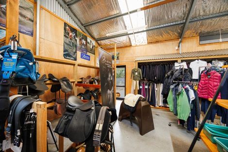 Photo of property in 422 Gillespies Line, Kairanga, Palmerston North, 4475