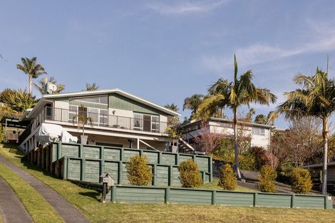 Photo of property in 27 Seymour Place, Bellevue, Tauranga, 3110