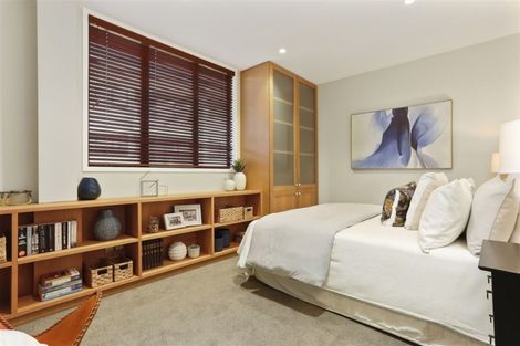 Photo of property in 4/5d The Promenade, Takapuna, Auckland, 0622