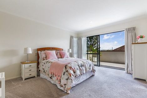 Photo of property in 1/12 Richards Avenue, Forrest Hill, Auckland, 0620