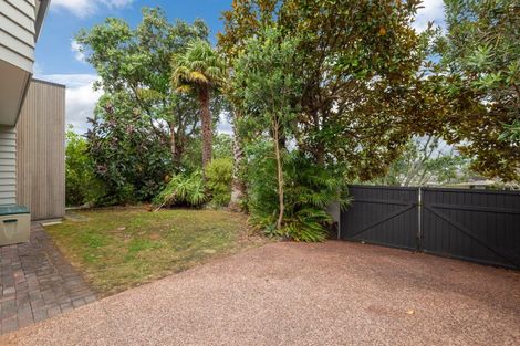 Photo of property in 93 Hastings Road, Mairangi Bay, Auckland, 0630