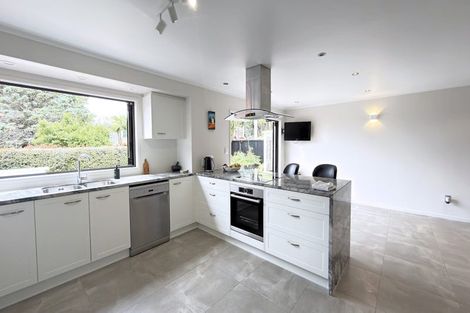 Photo of property in 16 Onetaunga Road, Chatswood, Auckland, 0626