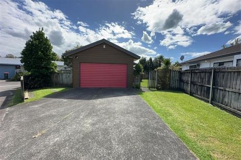 Photo of property in 19 Dana Place, Somerville, Auckland, 2014