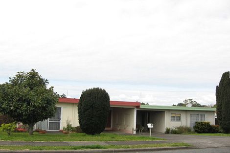 Photo of property in 2/6 Brierley Place, Marfell, New Plymouth, 4310