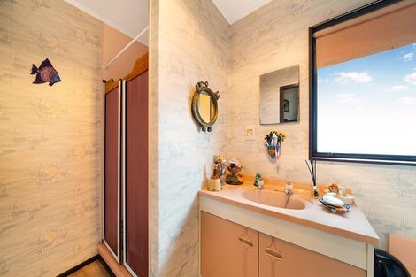 Photo of property in 2/30 Fraser Road, Narrow Neck, Auckland, 0624