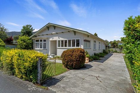 Photo of property in 50 Waller Street, Murchison, 7007